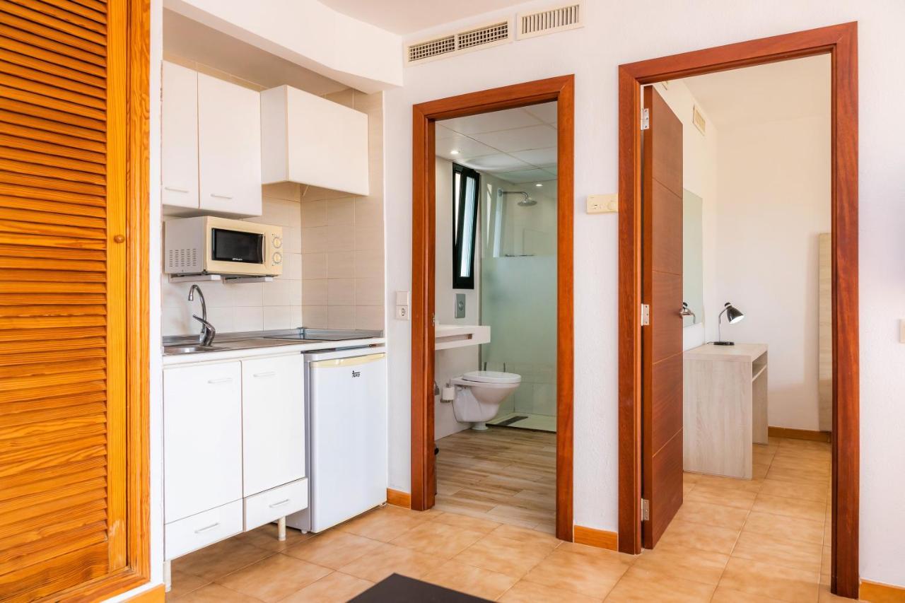Apto Con Terraza 302 Кала Милор Екстериор снимка